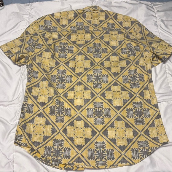Reyn Spooner Hawaiian Aloha Shirt Men's Medium Button Down Reverse Print Short - Picture 6 of 6